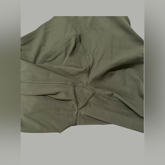 Lululemon Speed Up Crop (21") - Picture 5 of 7